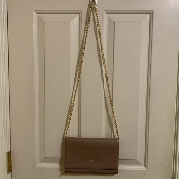 Botkier Soho Wallet Crossbody w/Gold Chain (w/Authentication Card) - Picture 2 of 7